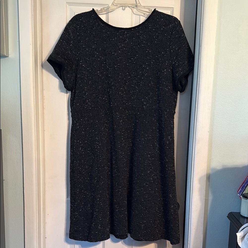 LOFT Black Short Sleeve Dress